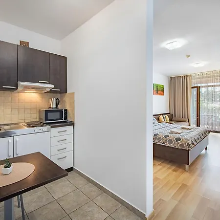 Korzar Apartmán *